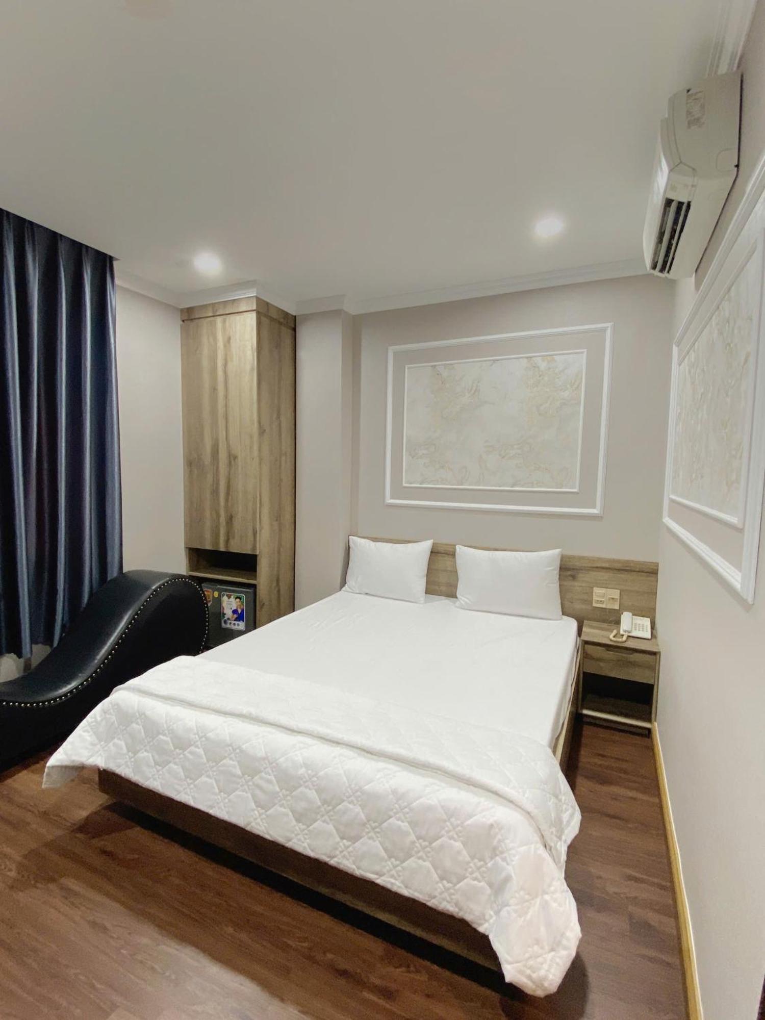 Thanh Binh Premium Hotel Bandar Ho Chi Minh Luaran gambar